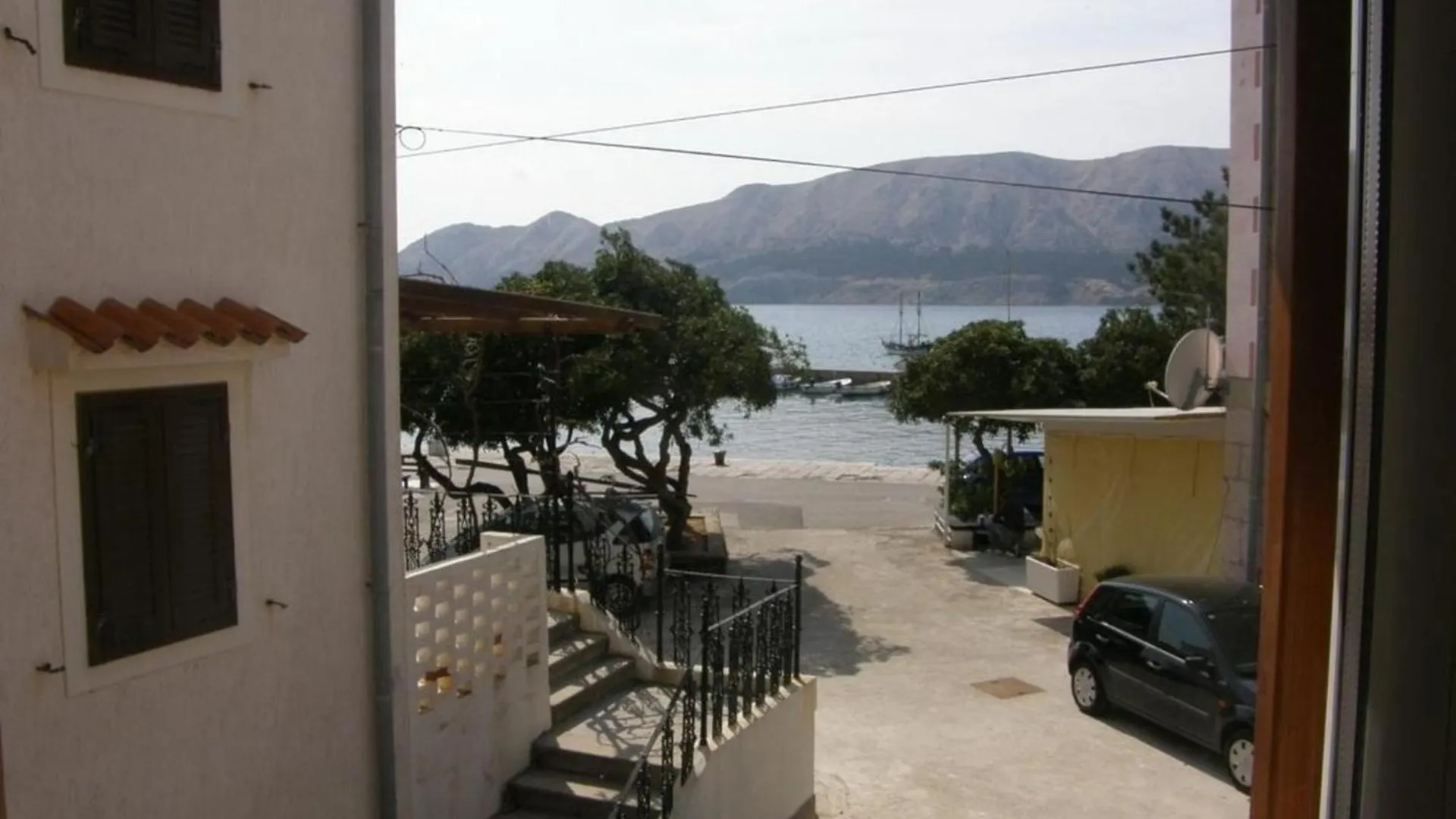 Apartment Im Hafen Und In Der Fussgaengerzone Baska
